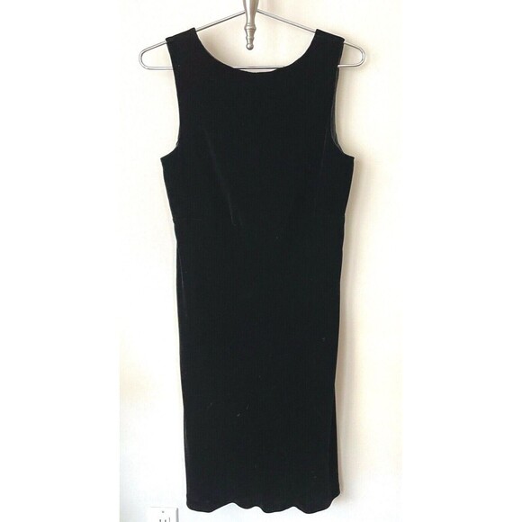 LAURA ASHLEY V-Neck Black Velvet Sleeveless Cocktail Dress Size 8 US/12 UK - Picture 4 of 9